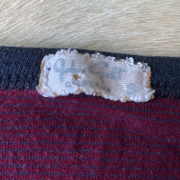 Rare JOHN GALT/ BRANDY MELVILLE Burgundy & Navy STRIPED T-Shirt - Picture 3 of 5